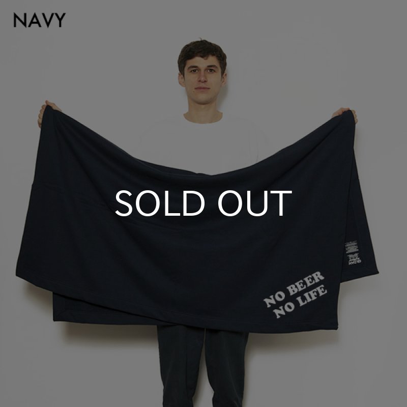 画像2: NO BEER NO LIFE FLEECE BLANKET (NAVY) (2)