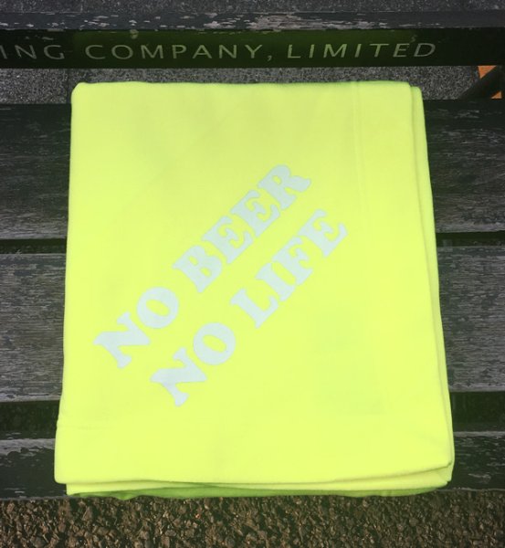 画像1: NO BEER NO LIFE FLEECE BLANKET (SAFETY GREEN) (1)