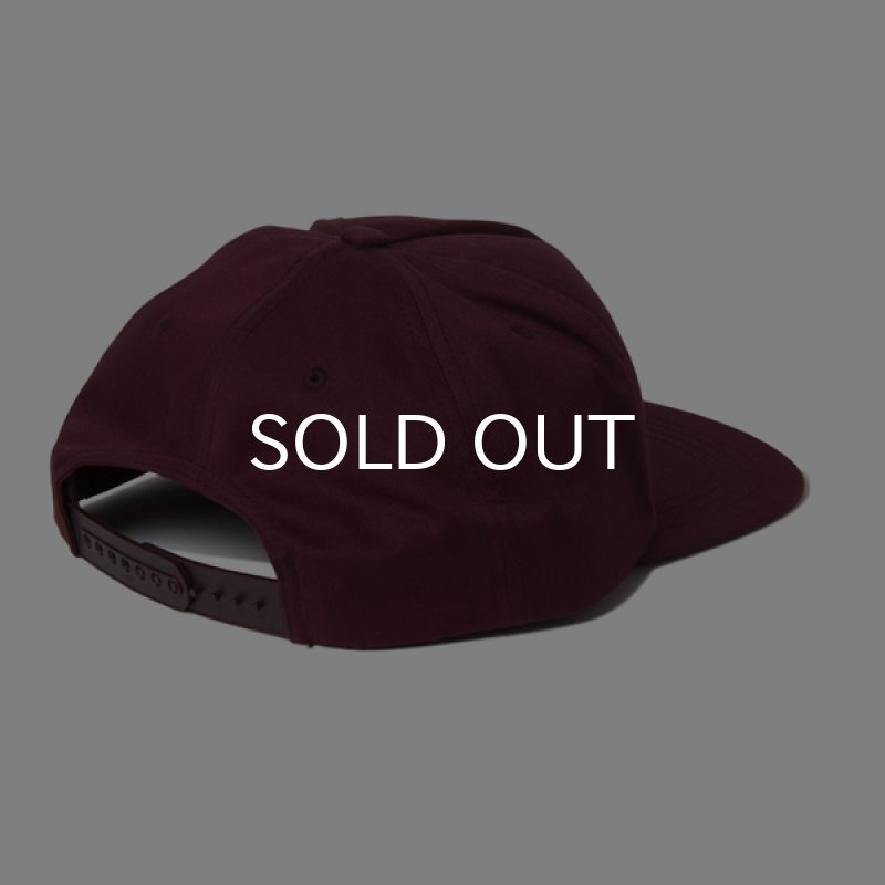画像2: 【お取寄せ】FLEXFIT / UNSTRUCTURED 5-PANEL SNAPBACK CAP (MAROON) (2)