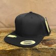 画像1: FLEXFIT / RECYCLED CLASSIC SNAPBACK CAP JAPAN LIMITED (BLACK) (1)