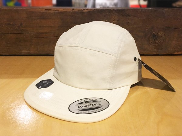 画像1: FLEXFIT / WATER REPELLENT JOCKEY CAMPER CAP (CREAM) (1)