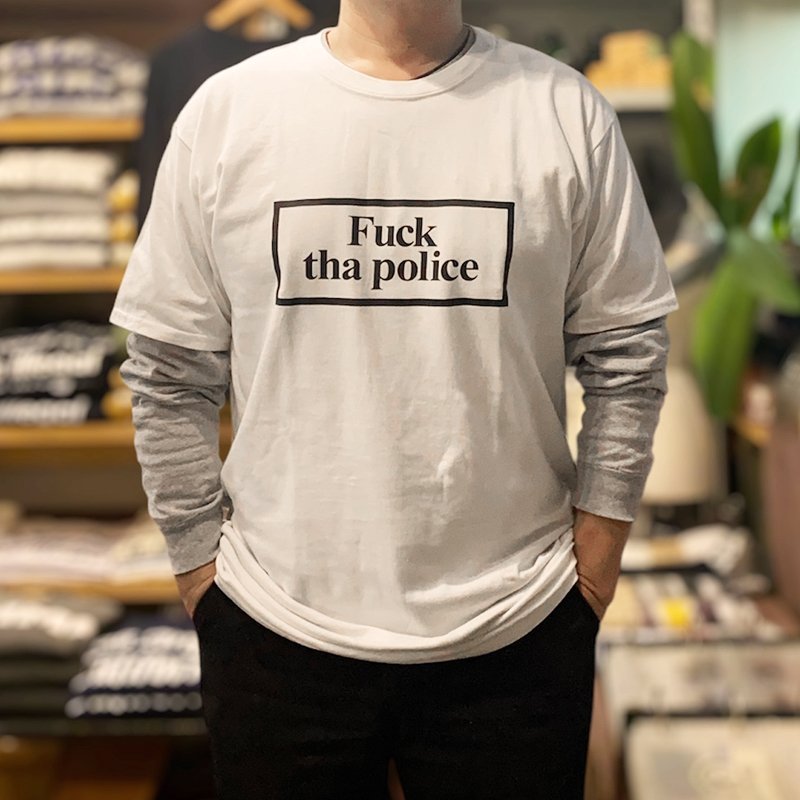 画像2: FUCK THA POLICE Tシャツ (OFF WHITE) (2)