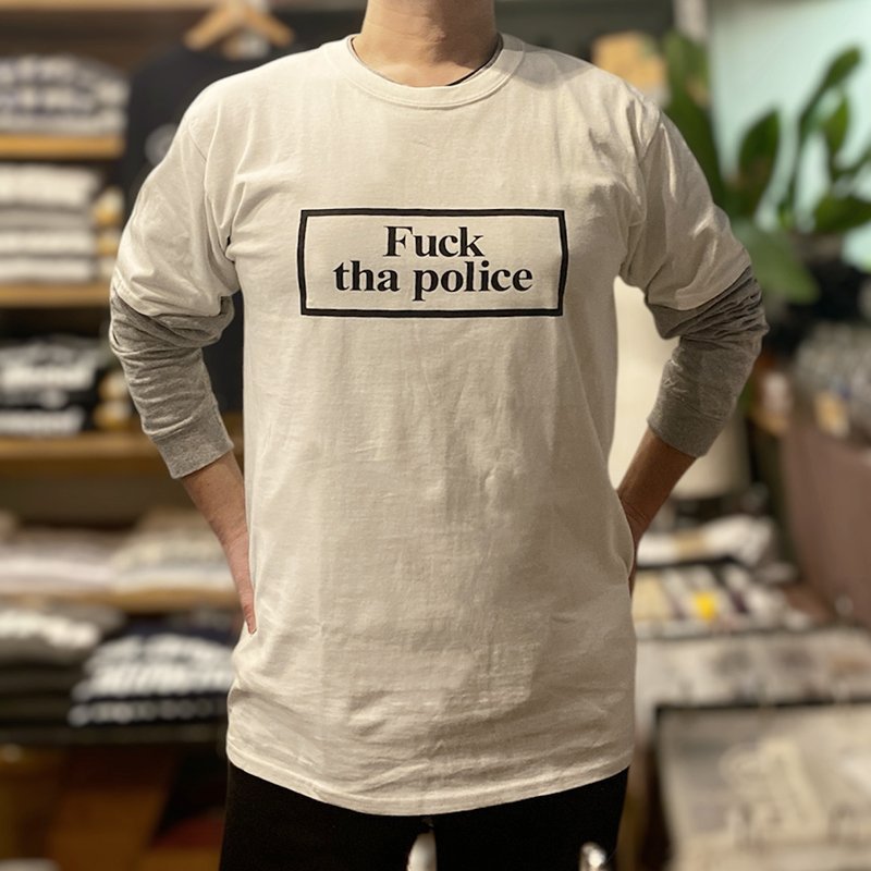 画像3: FUCK THA POLICE Tシャツ (OFF WHITE) (3)