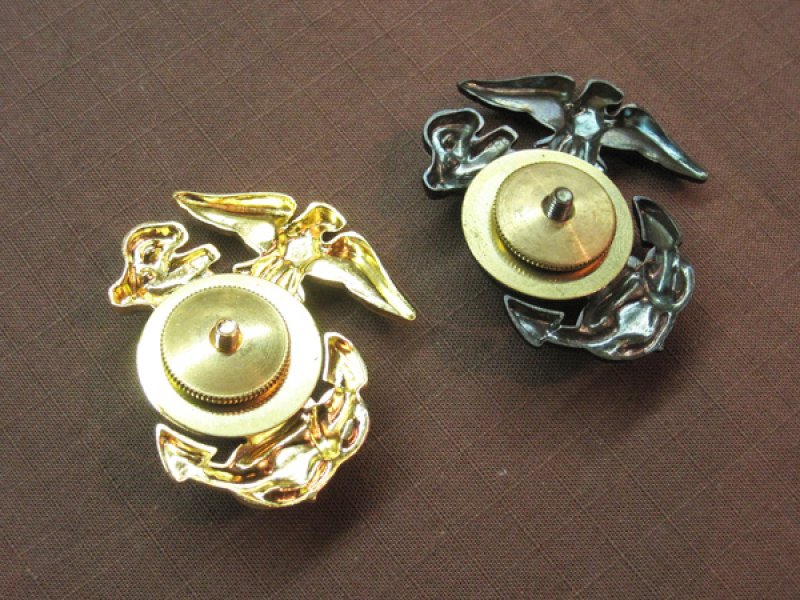 画像2: ROTHCO アメリカ海兵隊 USMC 帽章 ピンバッジ (2)