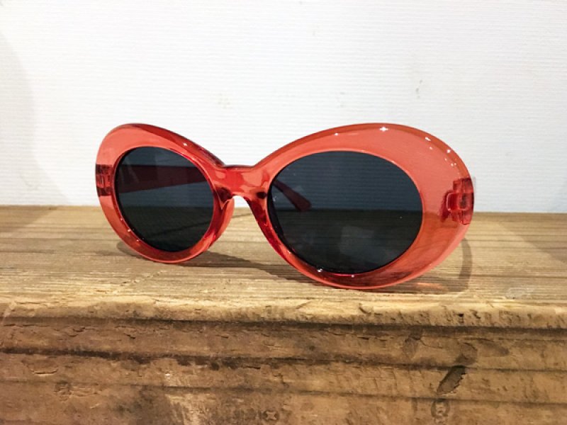 画像5: KURT COBAIN STYLE OVAL SUNGLASS / カート・コバーン オーバル・サングラス (CLEAR RED) (5)