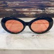 画像2: KURT COBAIN STYLE OVAL SUNGLASS / カート・コバーン オーバル・サングラス (BLACK/RED) (2)