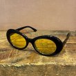 画像1: KURT COBAIN STYLE OVAL SUNGLASS / カート・コバーン オーバル・サングラス (BLACK/YELLOW) (1)