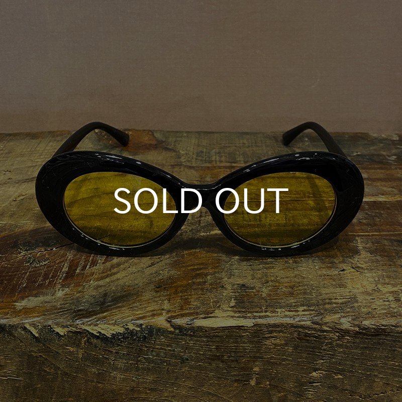 画像2: KURT COBAIN STYLE OVAL SUNGLASS / カート・コバーン オーバル・サングラス (BLACK/YELLOW) (2)