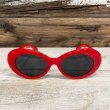 画像2: KURT COBAIN STYLE OVAL SUNGLASS / カート・コバーン オーバル・サングラス (RED) (2)
