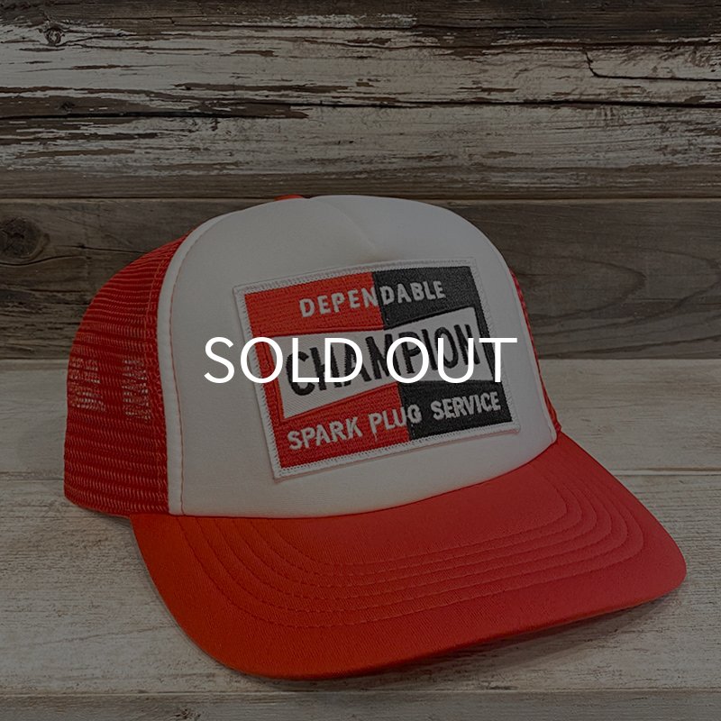 画像1: 【NICE PRICE】CHAMPION SPARK PLUG PATCH TRUCKER CAP (WHITE/RED) (1)