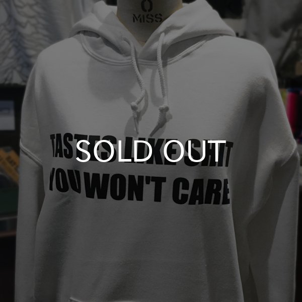 画像3: TASTES LIKE SHIT YOU WON'T CARE HOODIE (WHITE) (3)