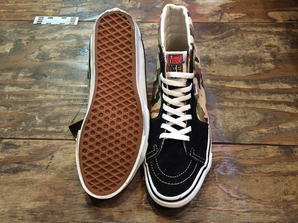 sk8 hi black suede